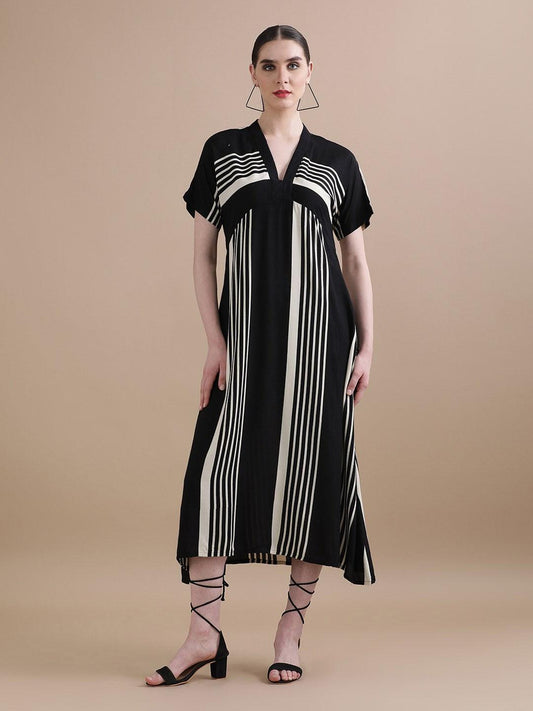 Burning Bones Women's Cotton Black Relaxed Fit Printed Maxi Dress With Pocket